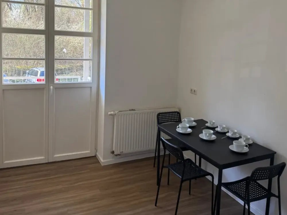 Charming 3-Room Apartment with Balcony in Central Kassel Location