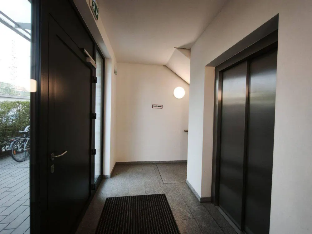 Dreamy 2-Room Apartment Perfect Messe Location: First-Class Connection in the Heart of Frankfurt
