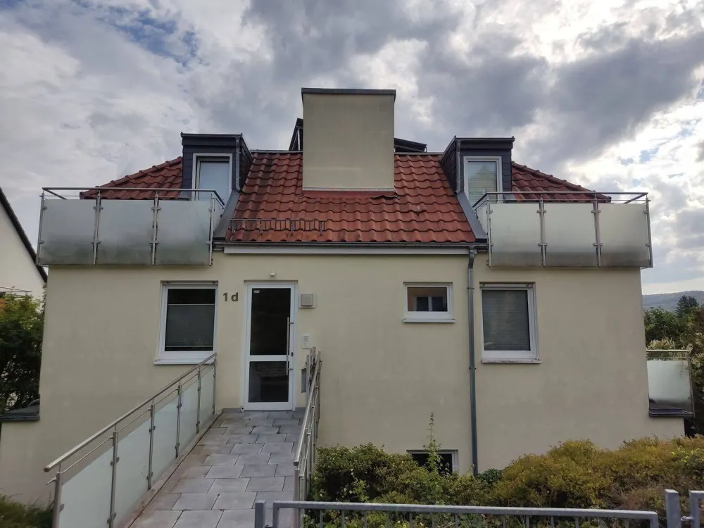 Modern 4-Room Maisonette Apartment with Roof Terrace, Hercules View and Elevator in Kassel-Jungfernkopf