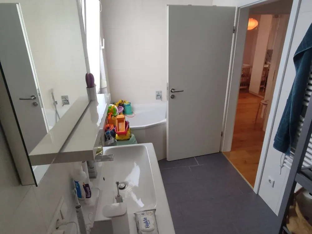 Modern 4-Room Maisonette Apartment with Roof Terrace, Hercules View and Elevator in Kassel-Jungfernkopf