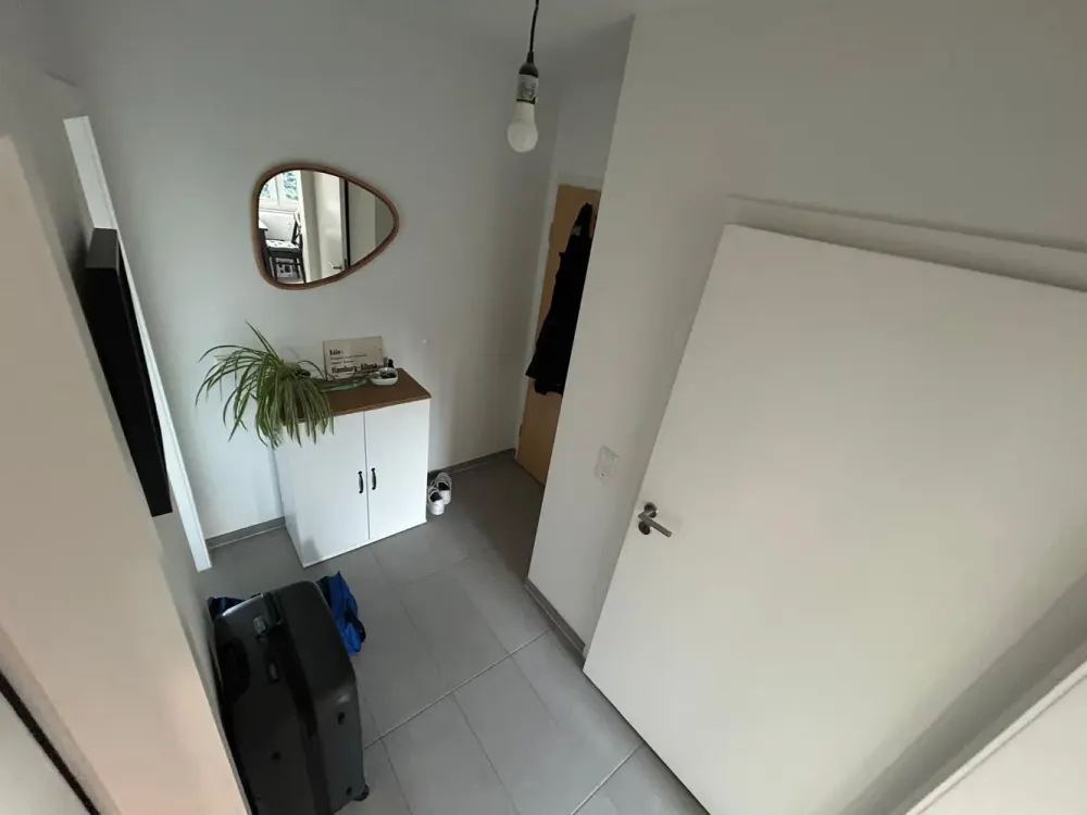 Renovated 2-Room Apartment with Kitchen in Frechen Bachem