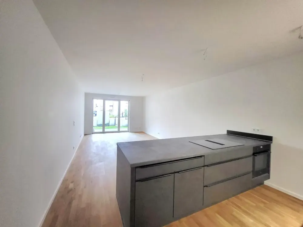 Exclusive Living in a Central Yet Quiet Location! WE 02.00.04