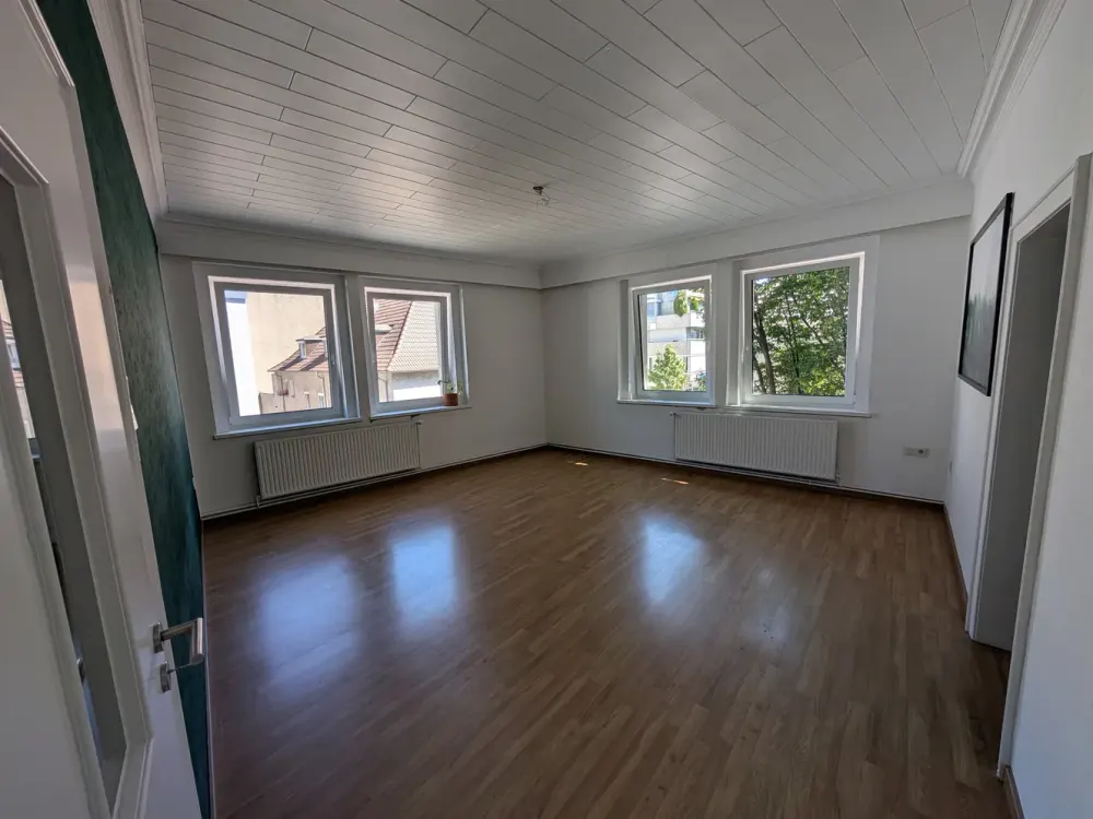Spacious Apartment in the Direct City Center with New Facade Insulation, Windows, and Heat Pump