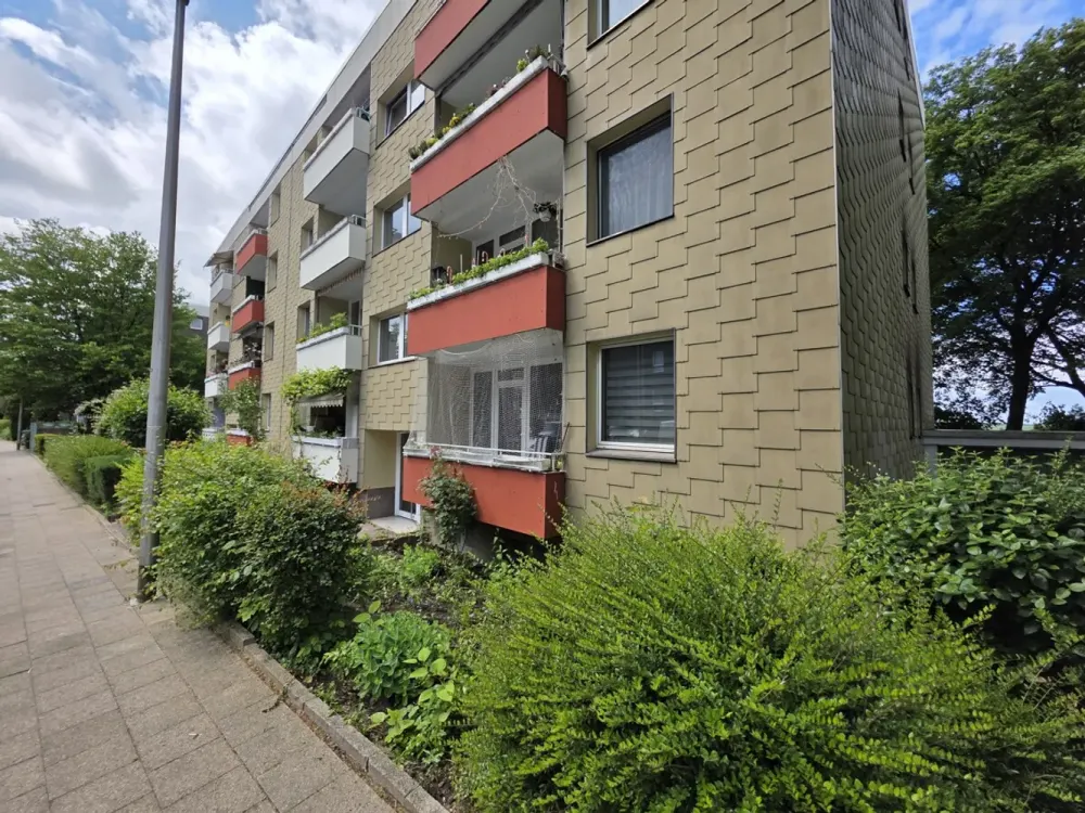 First occupancy after renovation: 4-room apartment with balcony in family-friendly location, Ruhrhöhe