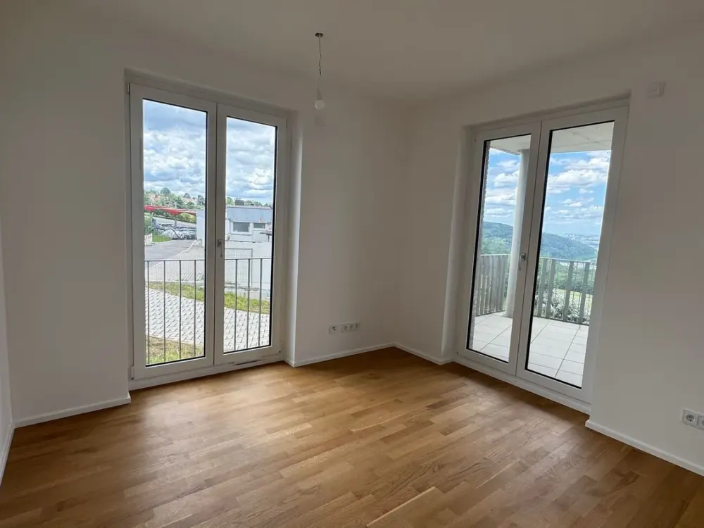 Spacious 4-Room Apartment with Panoramic View