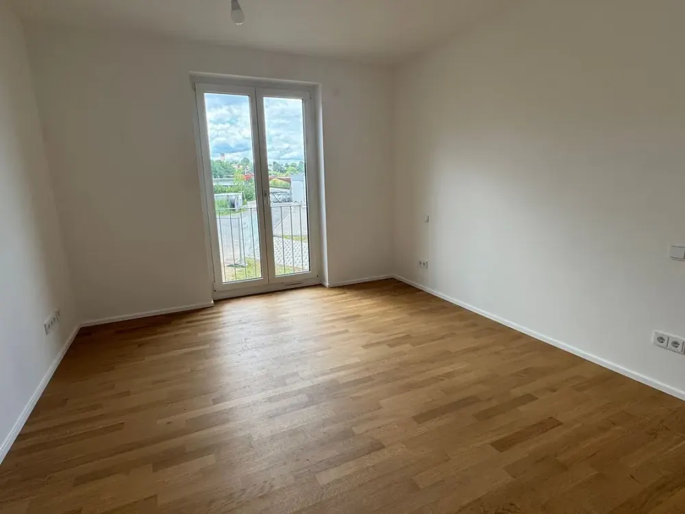 Spacious 4-Room Apartment with Panoramic View