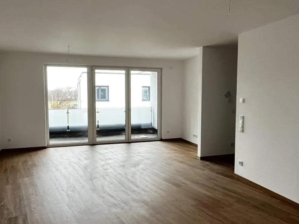 First occupancy 4-room apartment with balcony in Klein-Welzheim