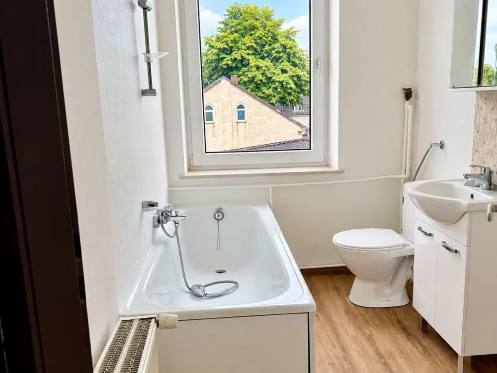 Spacious Maisonette Apartment in Dortmund-Bodelschwingh, approx. 200