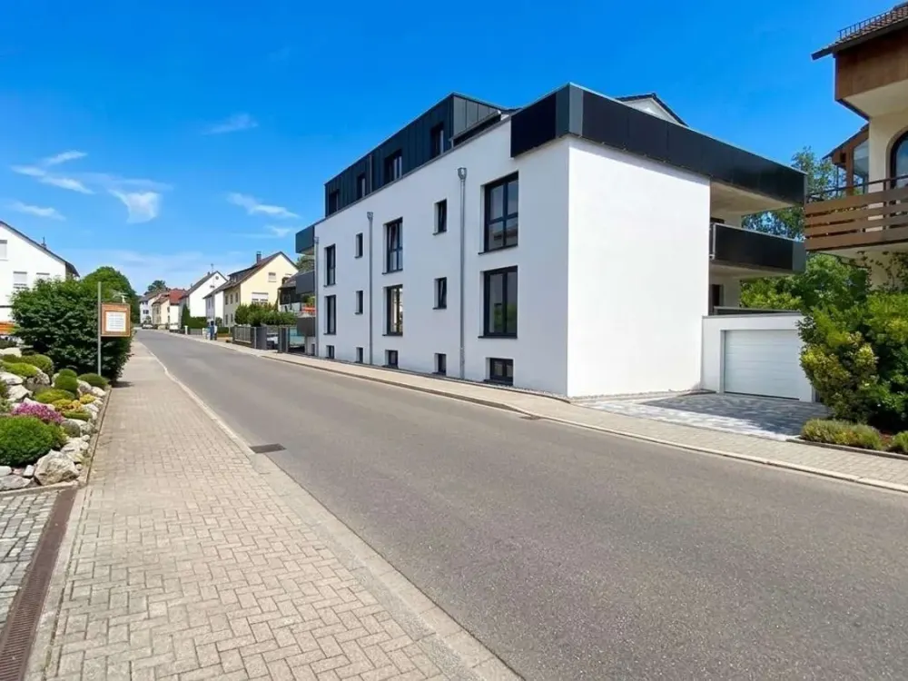 Erstklassig wohnen im Alter: Helle 2-Zimmer-Wohnung mit Balkon & Service