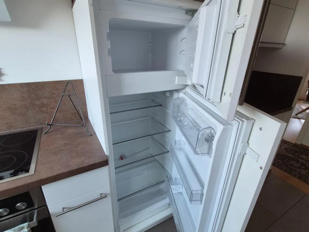Looking for a new tenant 3-room apartment incl. underground parking from 01.10.2026