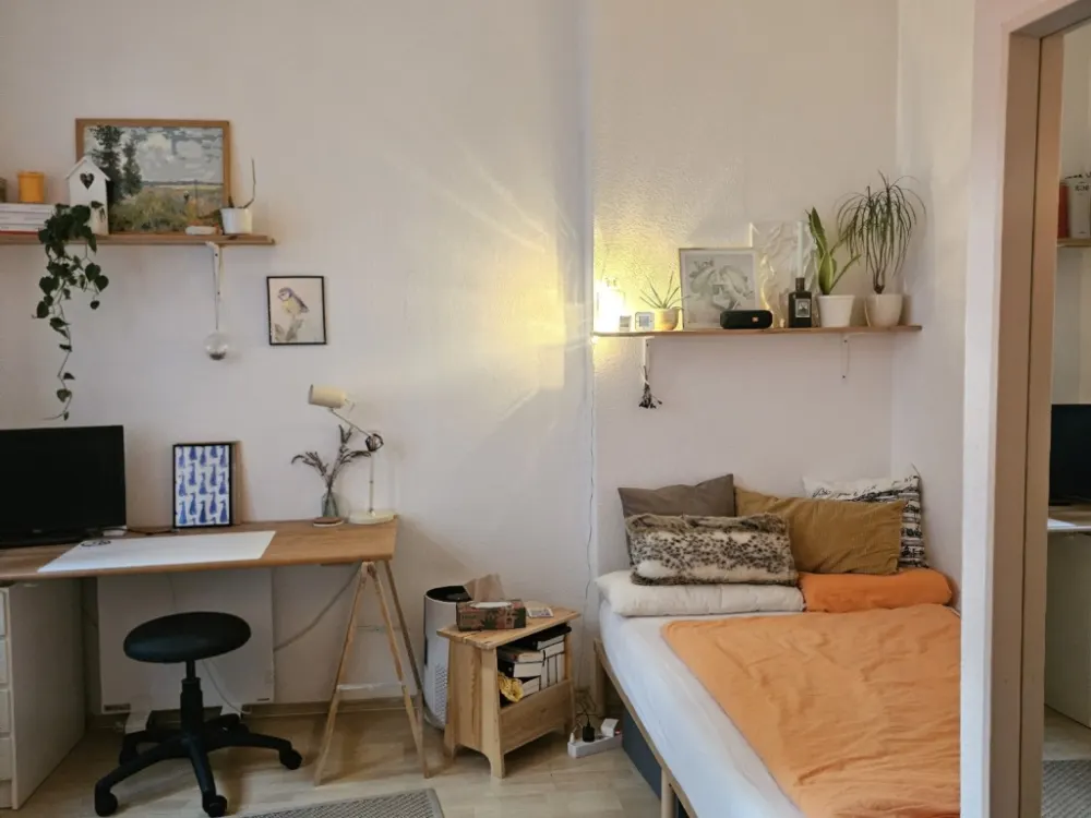 Sublet in the Pub Shared Apartment :)