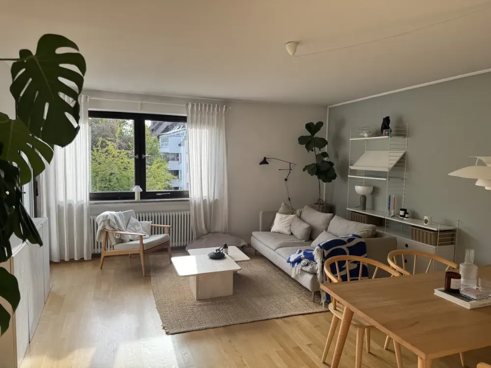 Looking for a New Tenant: 2-Room Apartment with Balcony in Schwabing