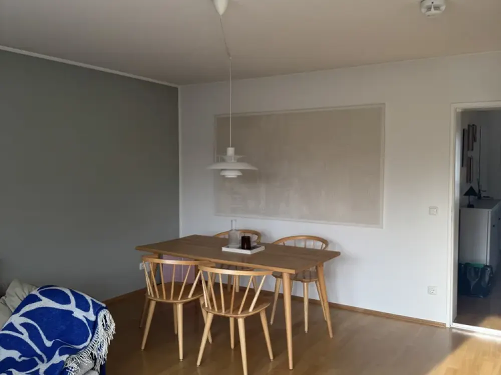 Looking for a New Tenant: 2-Room Apartment with Balcony in Schwabing