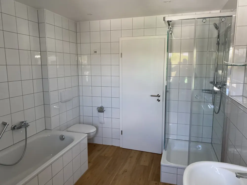 Sonnige große 3,5 Zimmer-Wohnung mit Blick ins Grüne