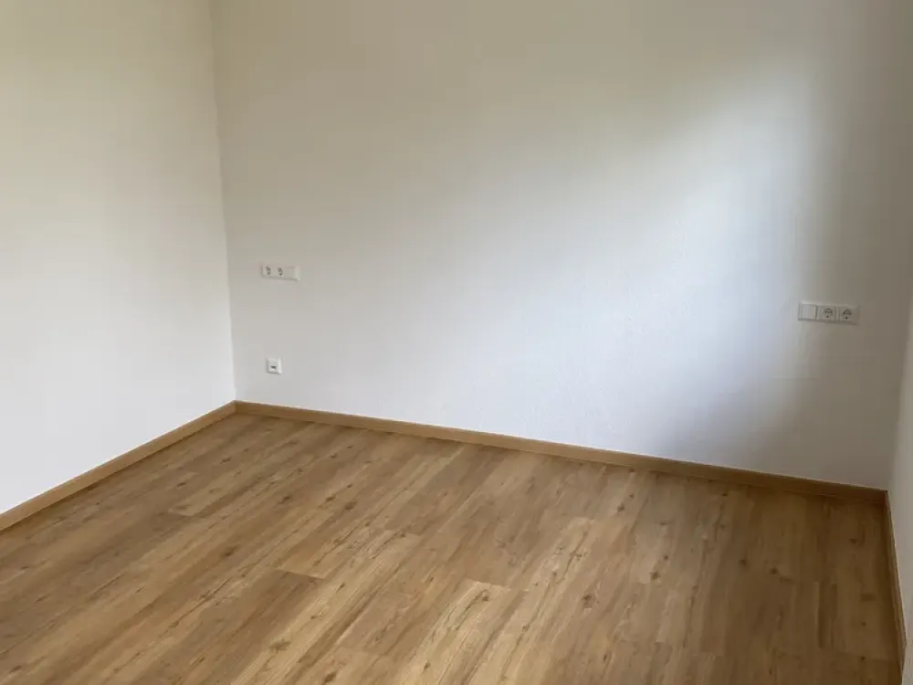 Sonnige große 3,5 Zimmer-Wohnung mit Blick ins Grüne