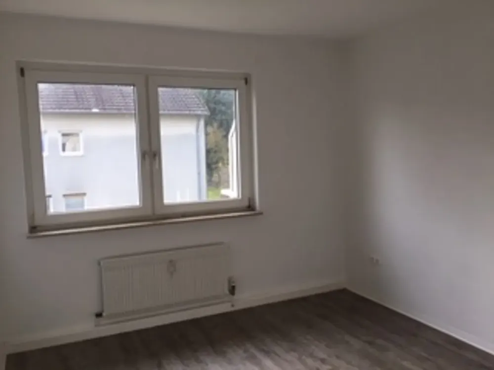 Welcome Home: Affordable 3-Room Apartment