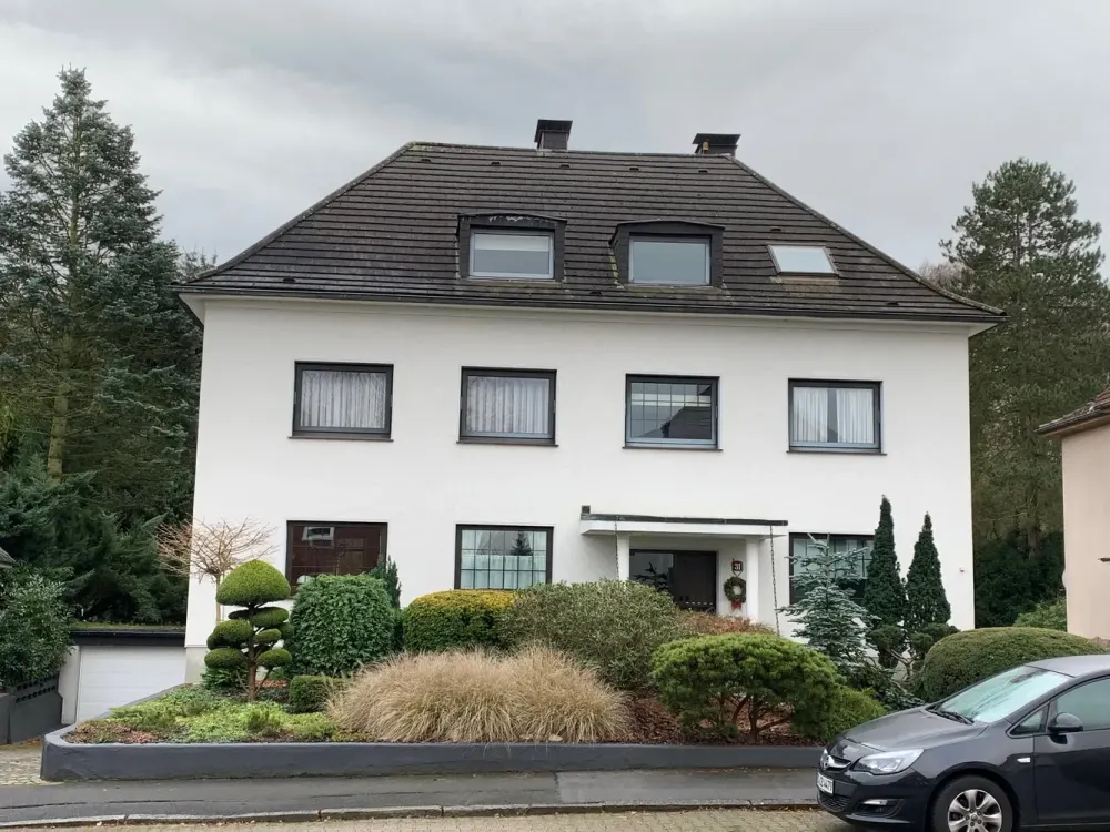 DO-Brechten, directly by the forest, approx. 40sqm attic, 2-room studio, balcony-effect windows, only for single person