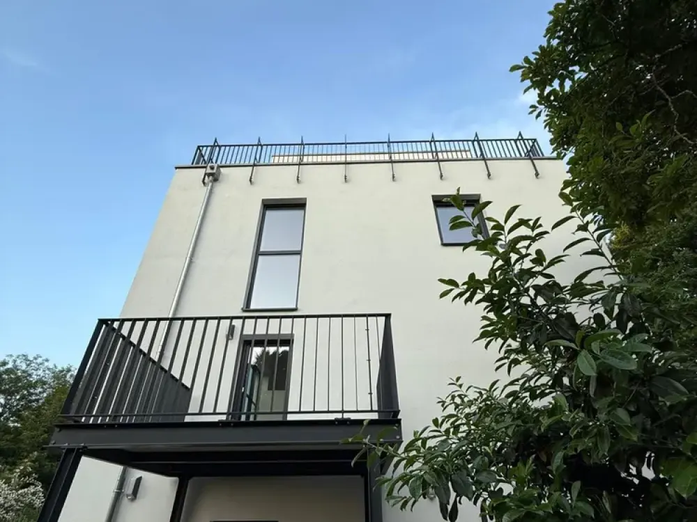Spectacular 5-Room Apartment with Gigantic View and Genuine Penthouse in the Best Residential Location