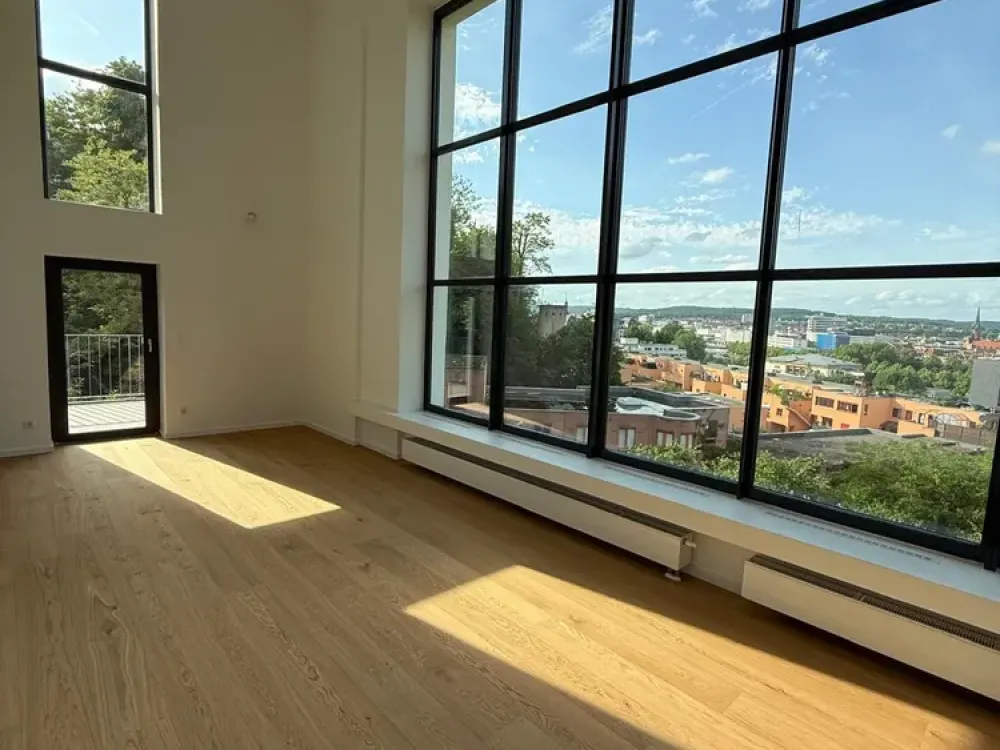 Spectacular 5-Room Apartment with Gigantic View and Genuine Penthouse in the Best Residential Location