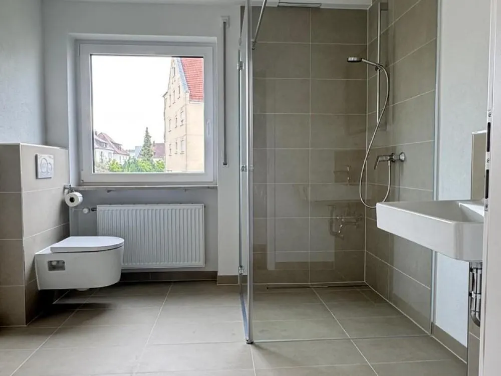Erstbezug nach Kernsanierung, Moderne 3-Zimmer-Wohnung in Friedrichshafen