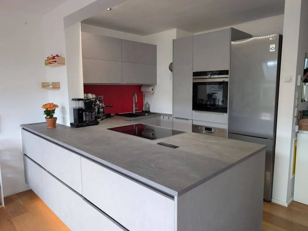 Dreamlike 4-Room Apartment on a Mid-Level with Panoramic View, 2 New Bathrooms & Expanded Loft