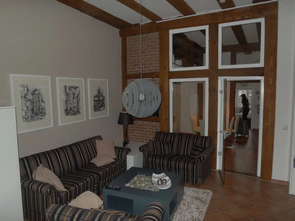 Long-term Rental - Central and Spacious in Rostock's Old Town