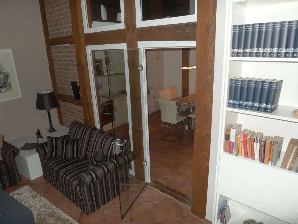 Long-term Rental - Central and Spacious in Rostock's Old Town