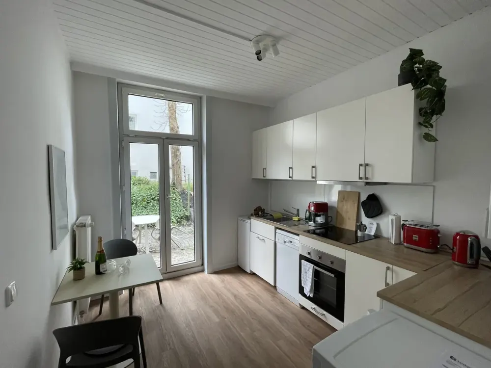 Modern eingerichtetes Apartment mit Terrasse mitten im beliebten Hamburg-Eimsbüttel