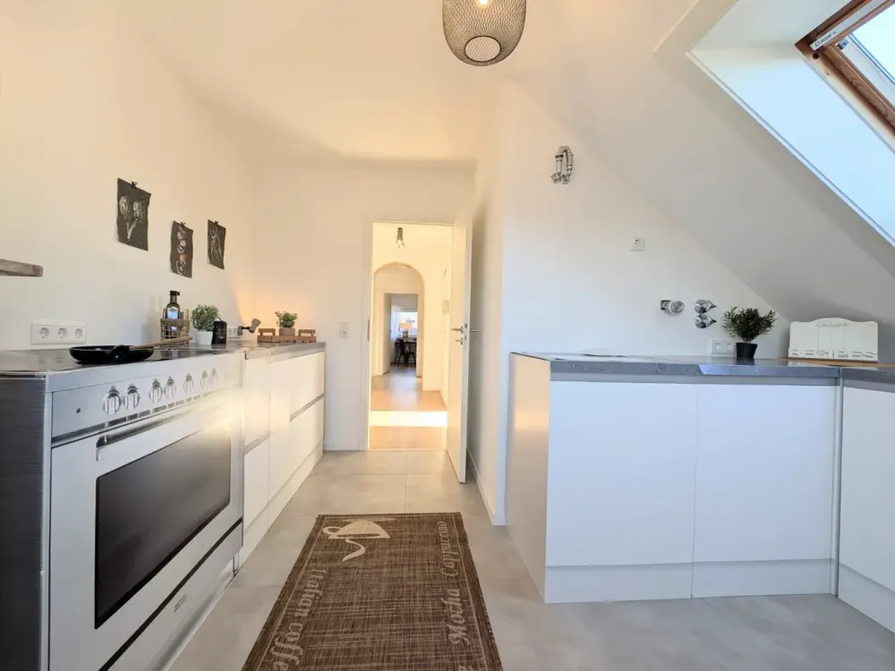 Lively Living: 3.5-Room Apartment in Kassel-Wehlheiden