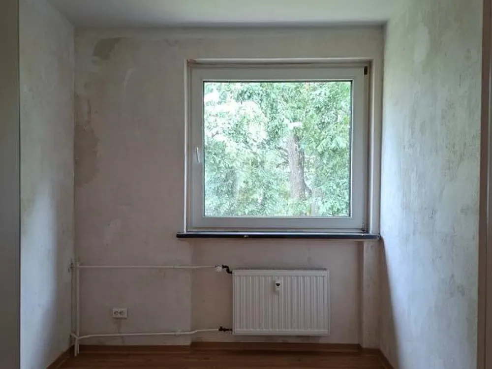 Bright 4-Room Apartment