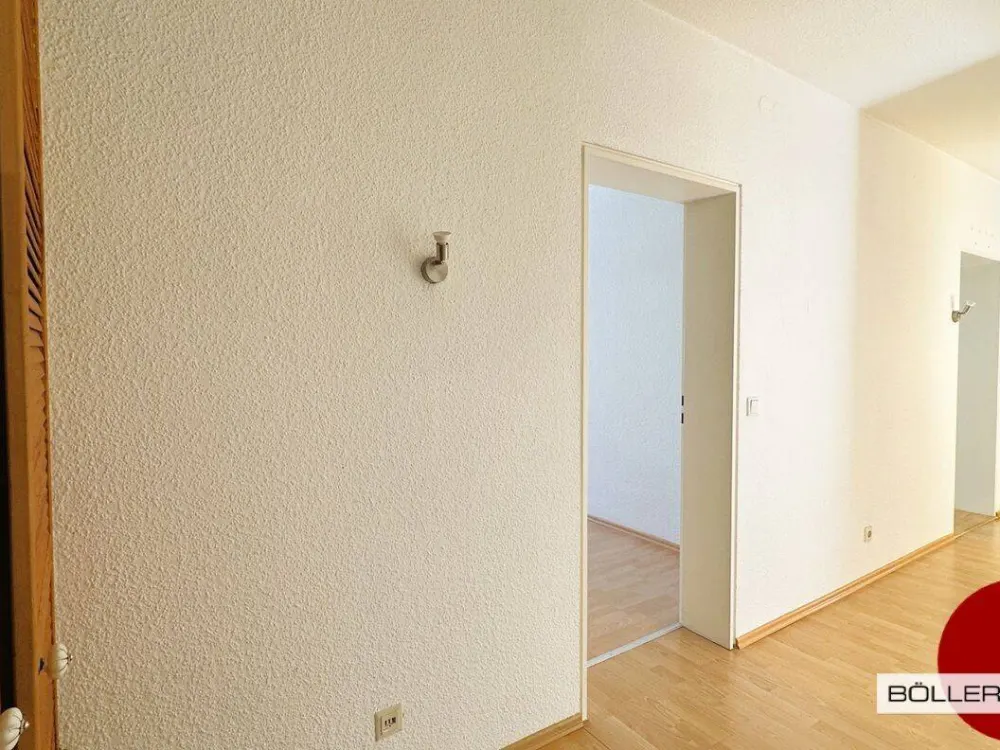 In the Heart of Life! Beautiful 3-Room Couple's Apartment in the Old Town.