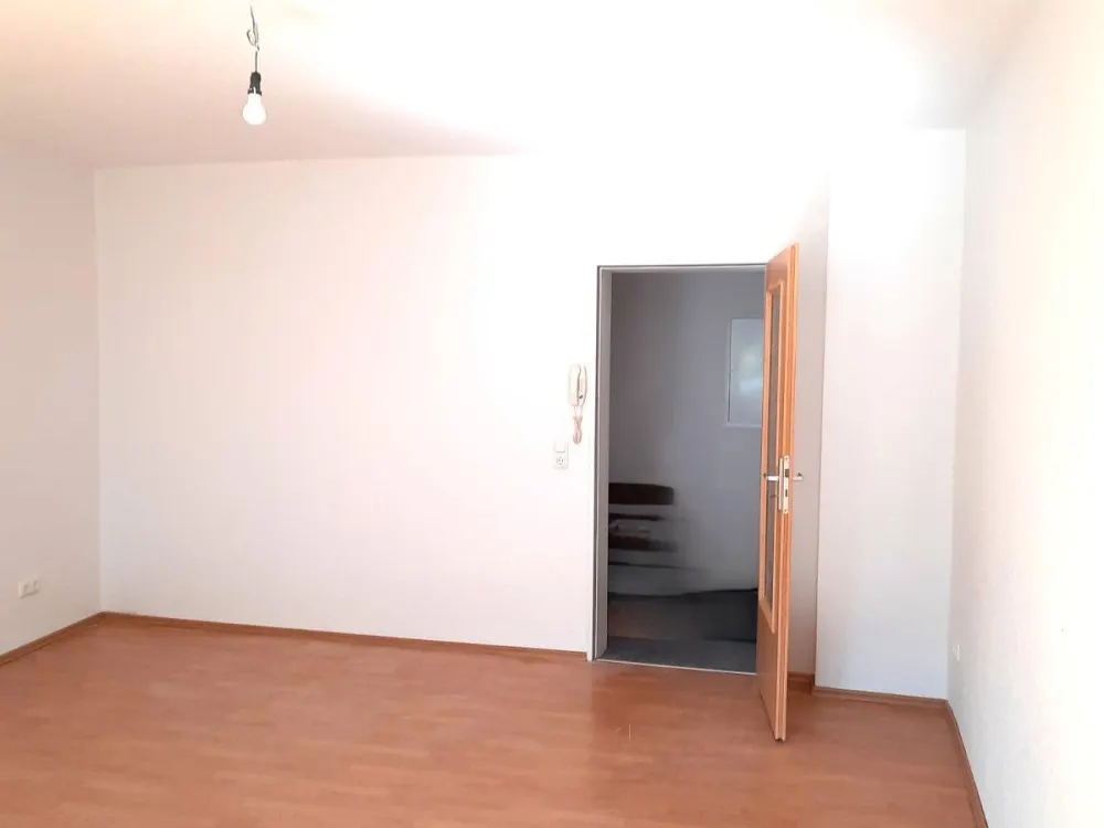 Großzügige 2 ZKB-Wohnung in einem MFH in Kassel Kirchditmold