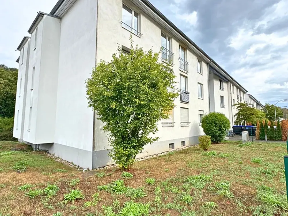 Bright 1-Room Apartment with Kitchen, Near University, Central in Saarbrücken-Scheidt