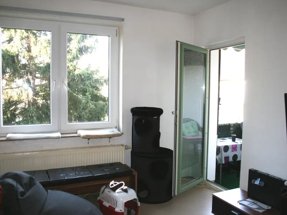 Quiet 3-Room Apartment with Balcony and Built-in Kitchen in Kassel