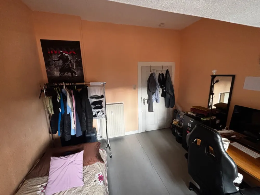 A cozy room in the city center for subletting