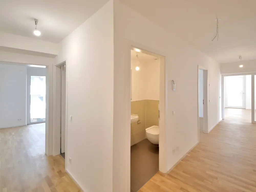 In the Middle of It All Yet Quiet, 3-Room Apartment in Prime Location