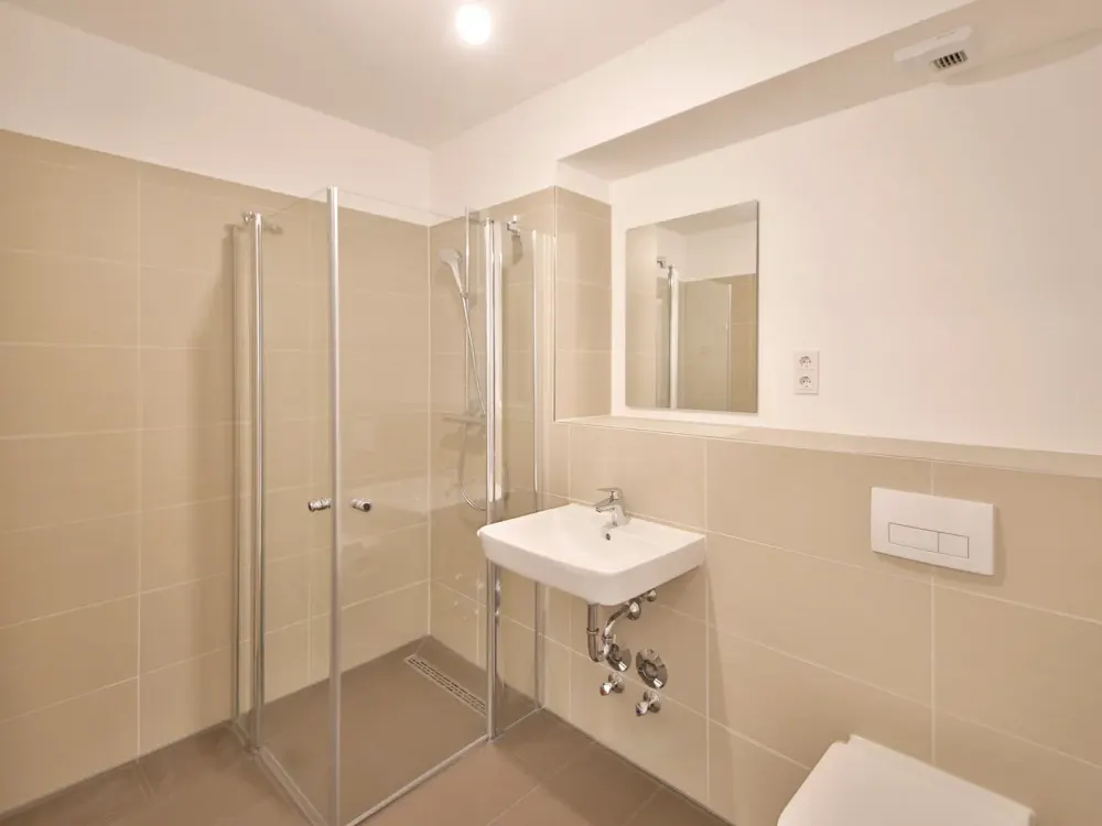 In the Middle of It All Yet Quiet, 3-Room Apartment in Prime Location