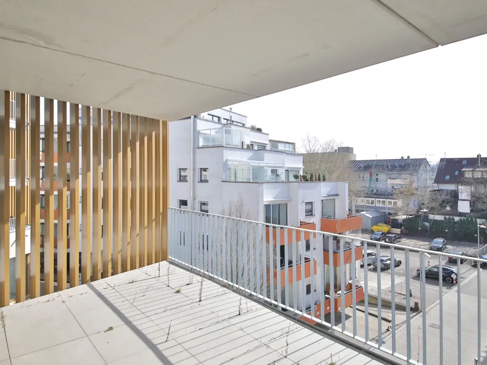 In the Middle of It All Yet Quiet, 3-Room Apartment in Prime Location