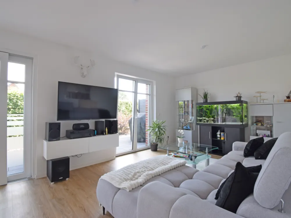 In idyllic location: "Modern 2-room new-build apartment in Hamburg-Kirchwerder"