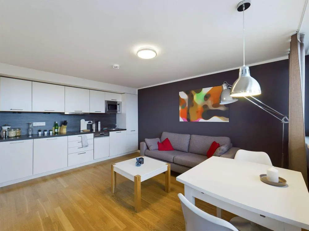 Large & furnished all-inclusive city apartment centrally located in Eimsbüttel - ideal for couples | XL Bude