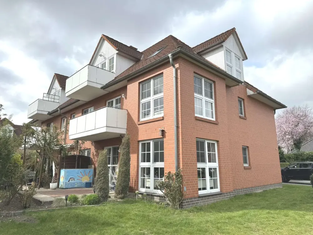 شقة ساحرة مكونة من 3 غرف مع شرفة في موقع هادئ