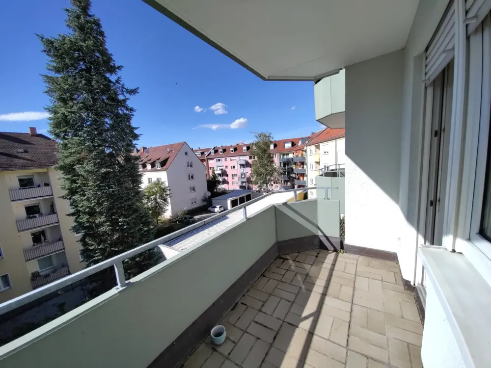 2.5-Room Apartment with Balcony in Nürnberg