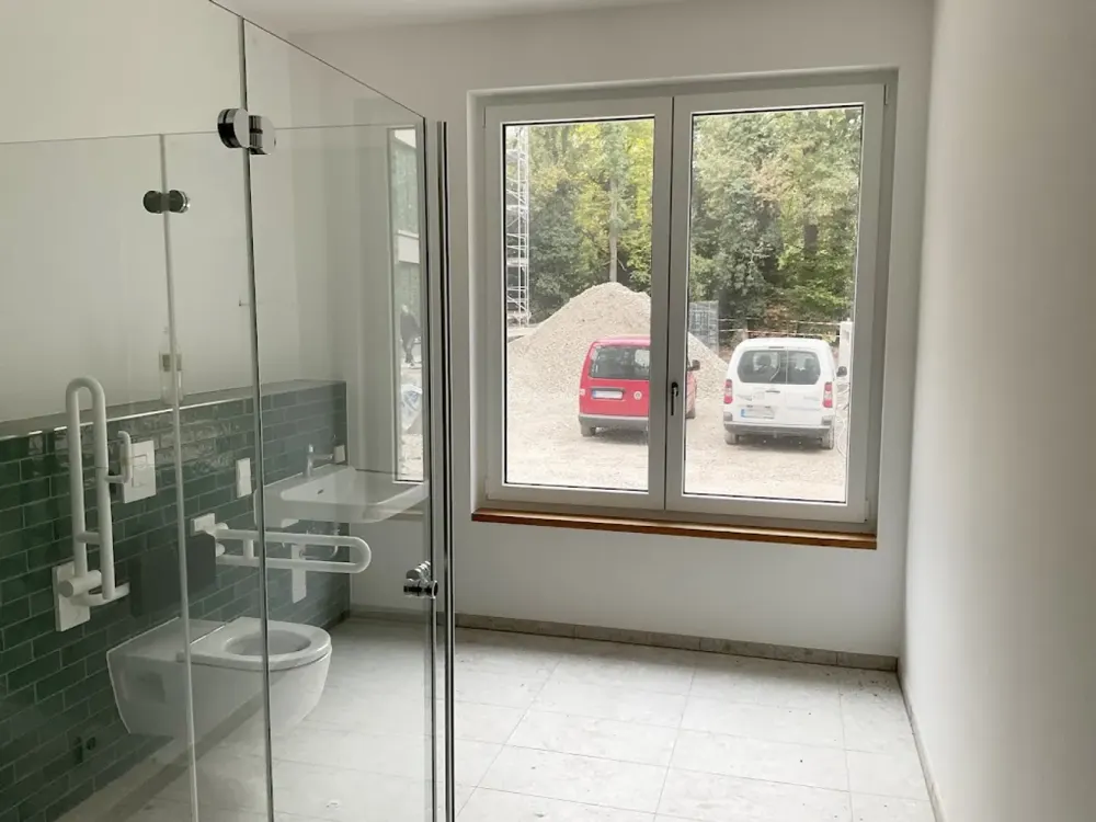 Barrier-free Apartment with Terrace, Stylish & Comfortable Living, Fitted Kitchen, Daylight Bathroom
