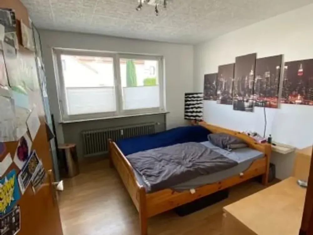 Plenty of Space for Your Ideas: Renovated 4-Room Apartment in Saarbrücken
