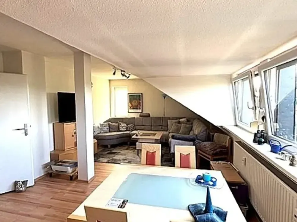With Wonderful Distant View: 3-Room Apartment in Kassel-Jungfernkopf