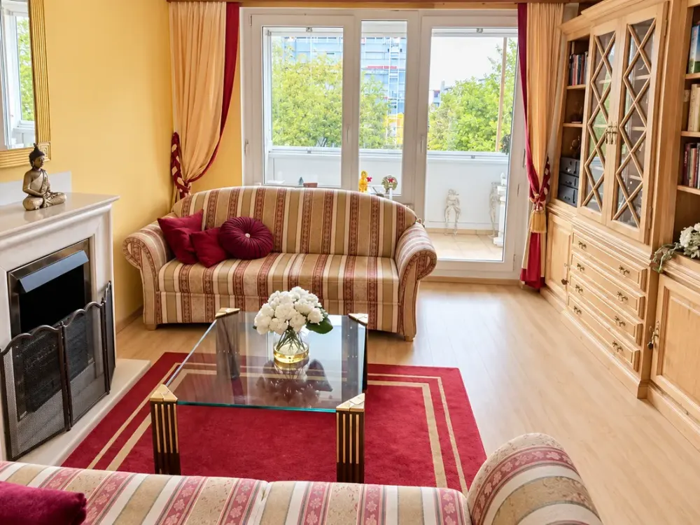 Well-laid-out 3-room apartment with winter garden in München-Am Hart