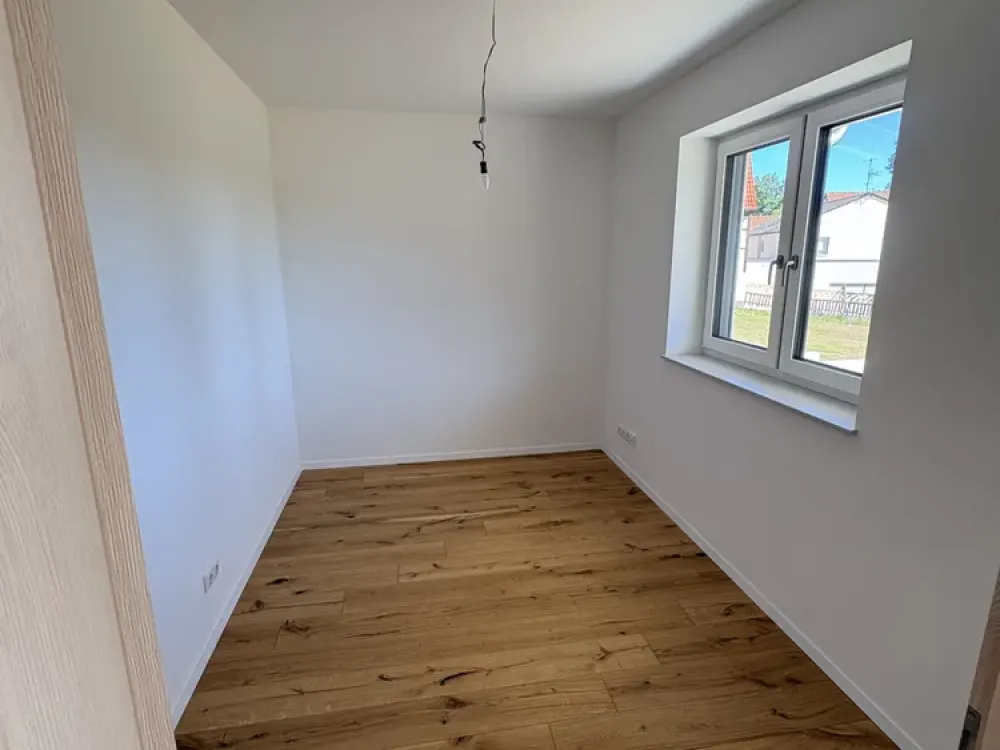 First occupancy in Frauenaurach: 3-room apartment with covered terrace