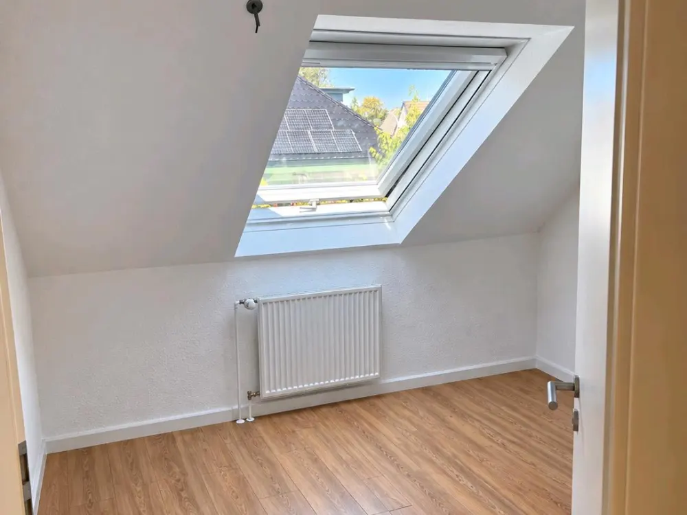 Attic Apartment 3 Rooms Very Centrally Located.