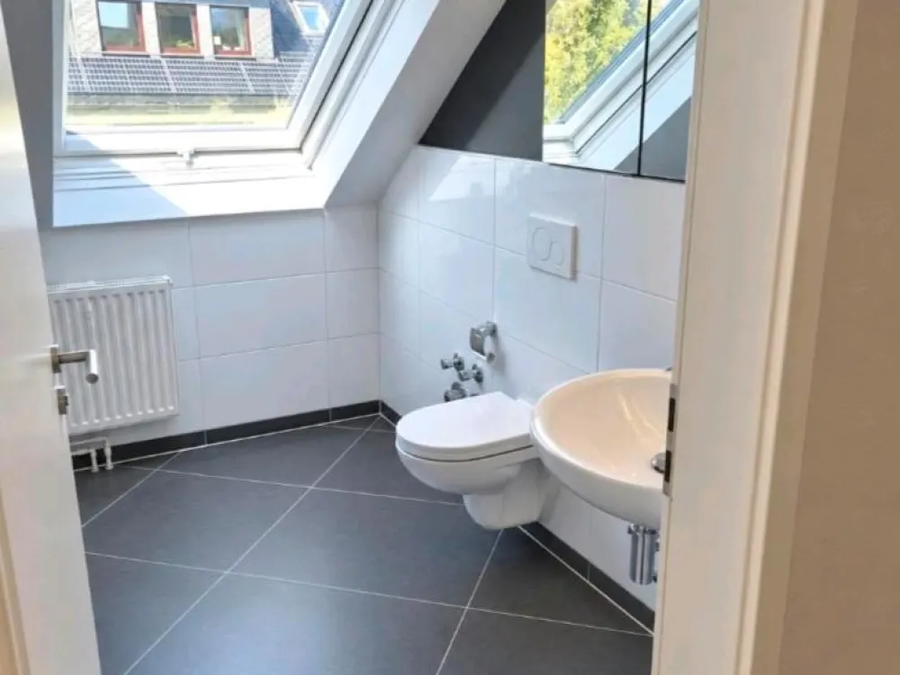 Attic Apartment 3 Rooms Very Centrally Located.