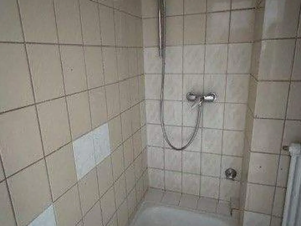 3 ZKB, renoviert, frei, 4.OG Kaiserstr. 6 66111 Saarbrücken